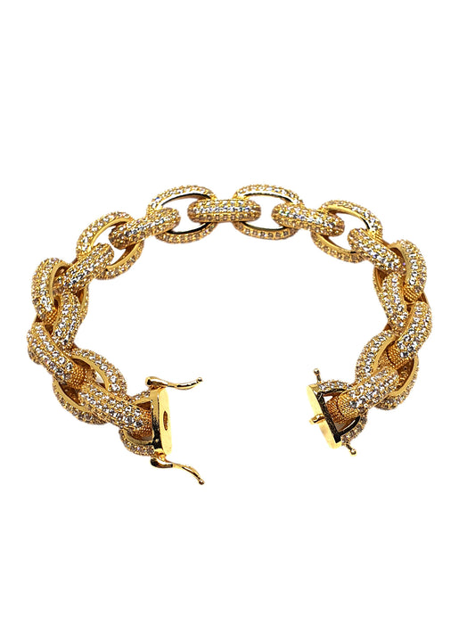 Iced Oval Link Bracelet Gold